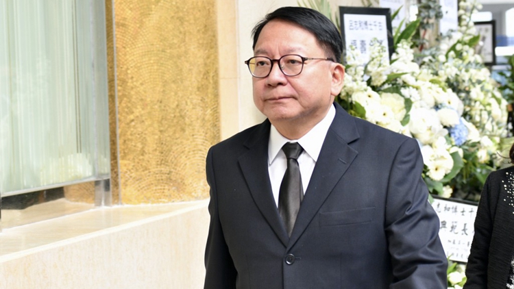 呂志和今出殯 多名政商人士到場