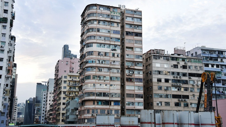 立法會通過支持政府開設首長級編外職位 處理「簡樸房」 任期3年