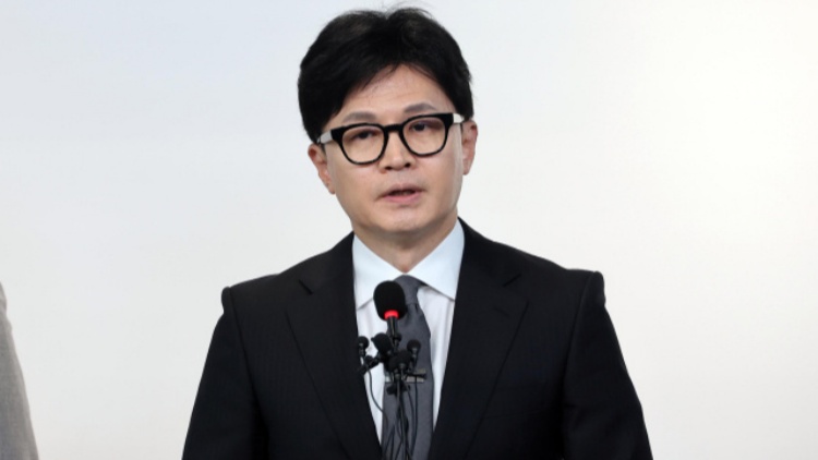 韓執政黨黨首：彈劾是令總統停職的唯一途徑