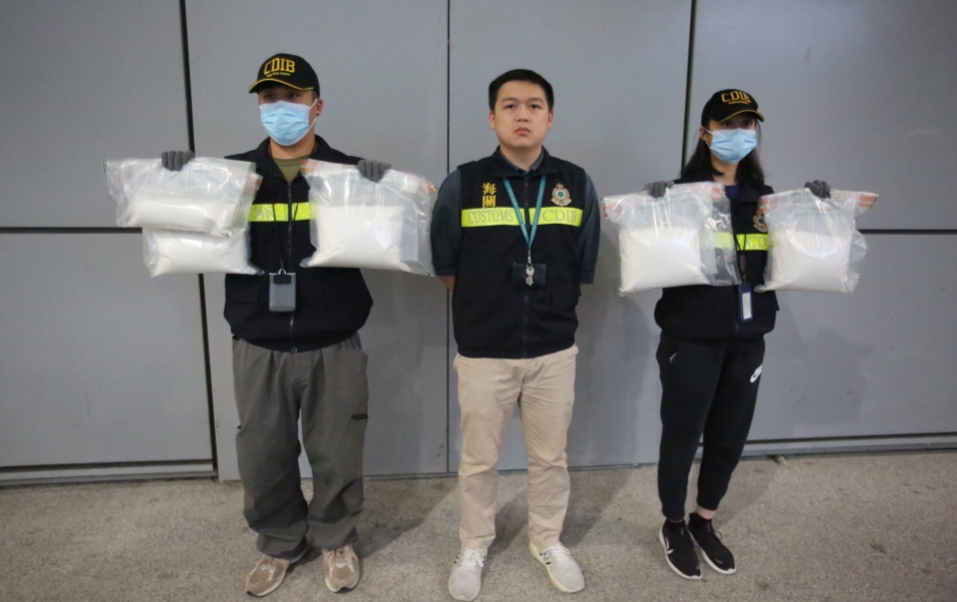 咖啡沖劑和狗糧包裝圖魚目混珠 海關機場拘一人檢575萬元氯胺酮