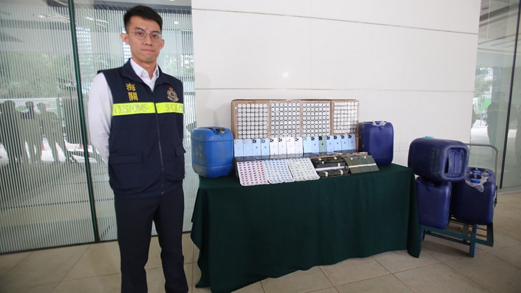 海關流浮山紅樹林搗破走私貨倉 檢值690萬元電子產品