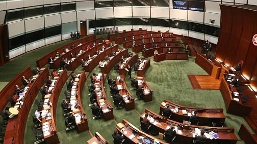 立法會財委會共批出近2500億撥款 陳振英：公共財政進入整固階段