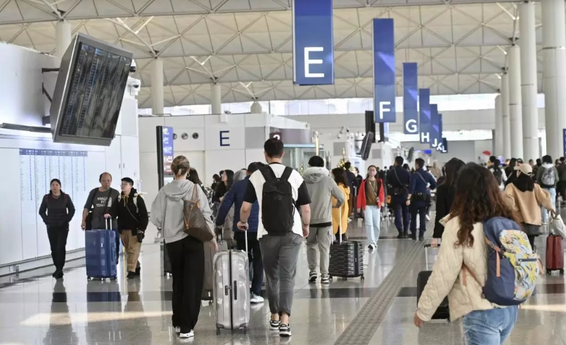 入境處：截至29日10時各口岸出入境總人次超16萬