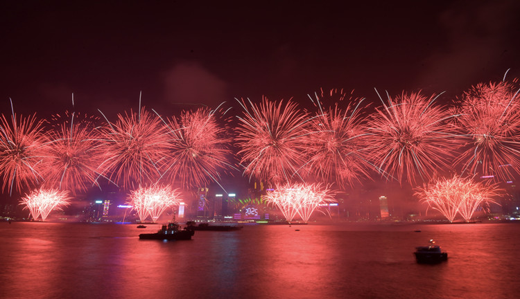 多圖 | 2025年香港跨年倒數煙花秀