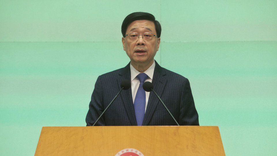 李家超：2025年香港將好事連連 港產大熊貓龍鳳胎2月與公眾見面