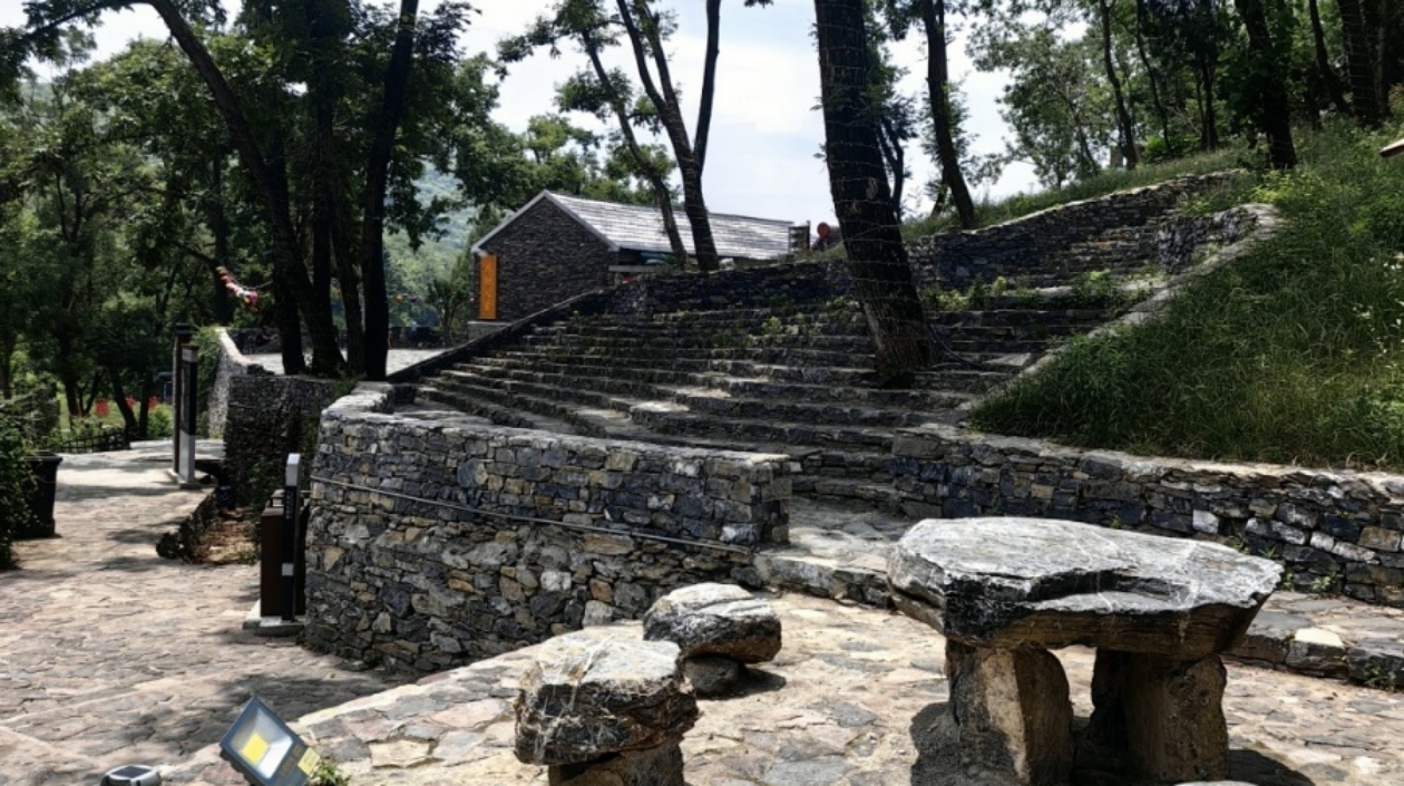 【長在隨筆】隱藏在深山裏的「石頭部落」