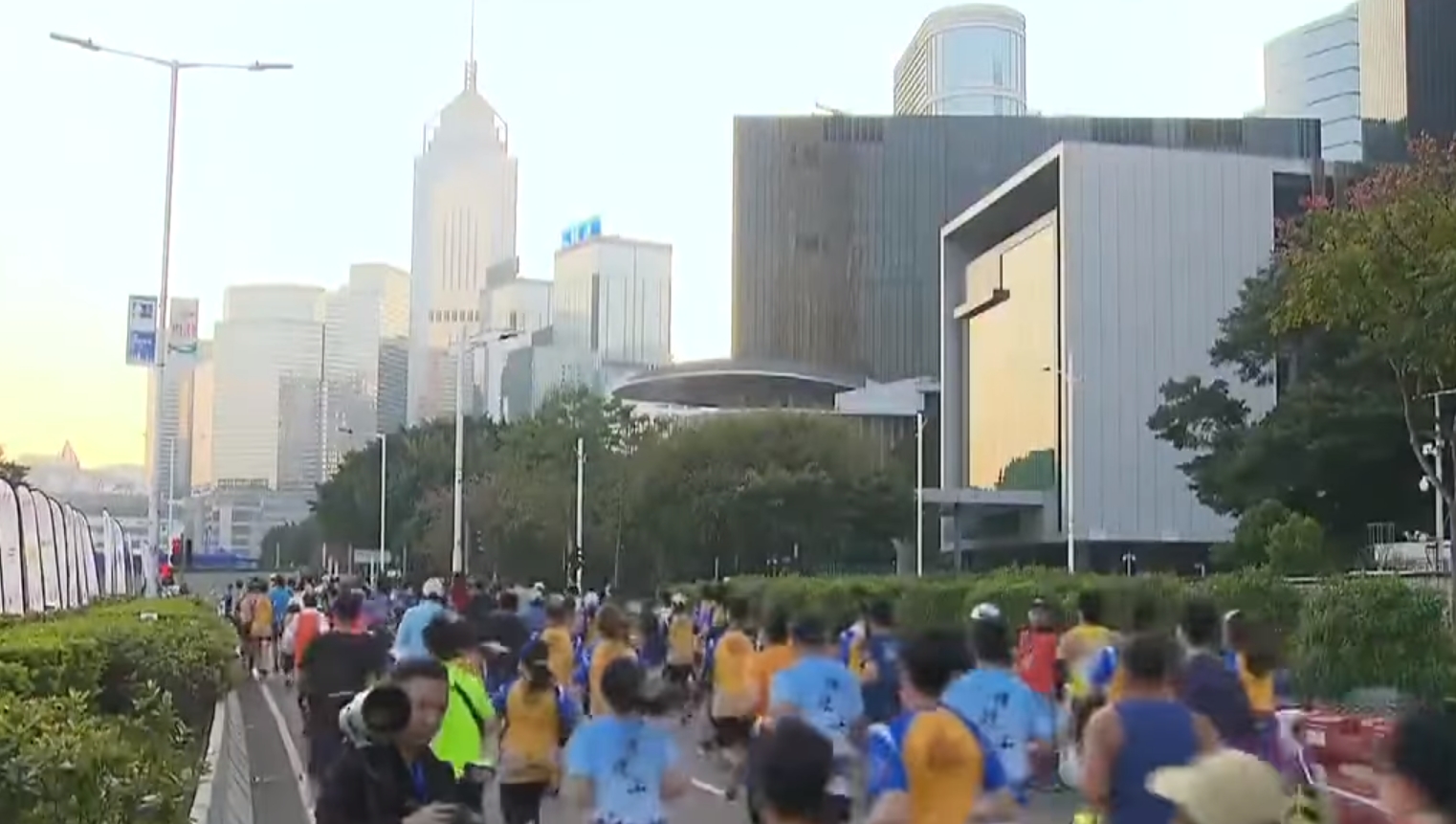 中環添馬公園舉行慈善跑 吸引7000人參加