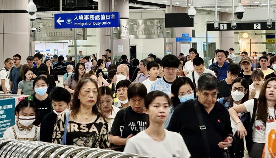 運輸署料傍晚至凌晨大量跨境乘客離境 籲及早規劃行程