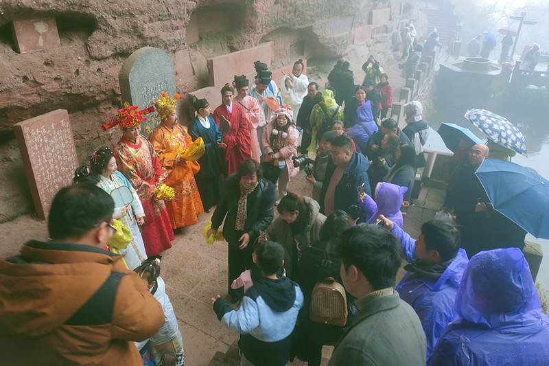 皖休寧齊雲山生度假區：「日娛+夜遊」  樂享別樣的福祿徽州年