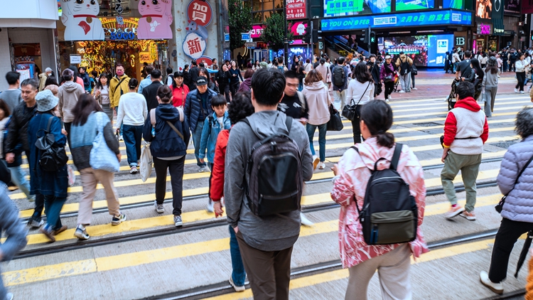 2月4日本港約90萬人次出入境 逾13萬人次內地客入境