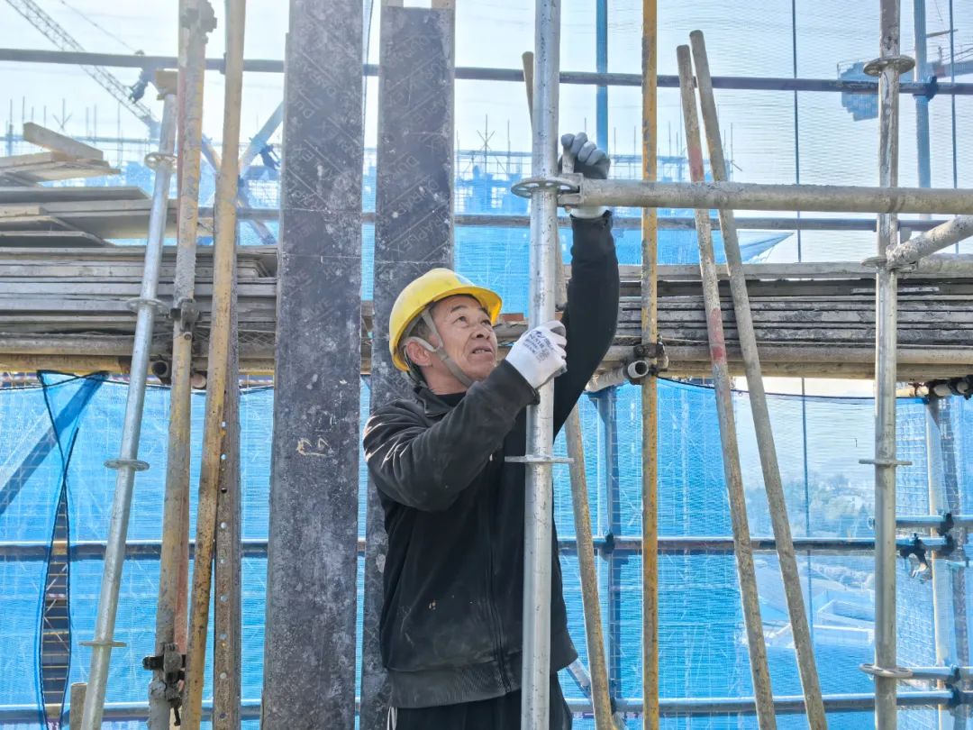 奏響復工「奮進曲」 皖屯溪區滿弓滿弦搶跑開局