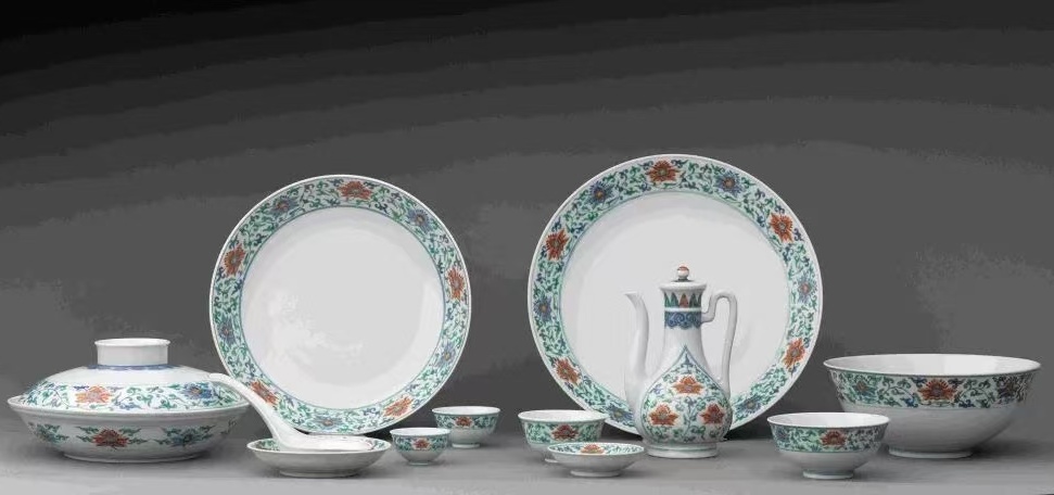 DeepSeek眼中的新中國567陶瓷市場：從歷史遺產到現代收藏的產業蝶變