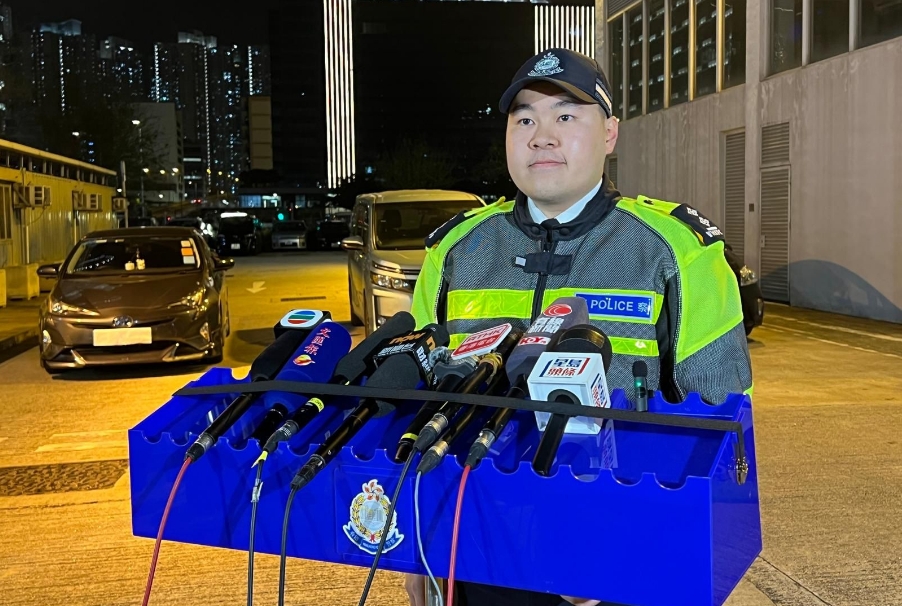 警方打擊白牌車載客取酬  拘捕8人扣查3輛車