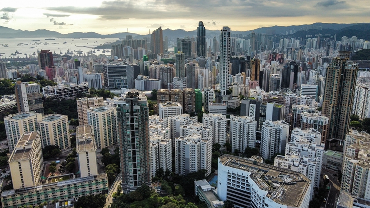 【名家指點】習近平總書記會見民營企業家 股市樓市看到曙光