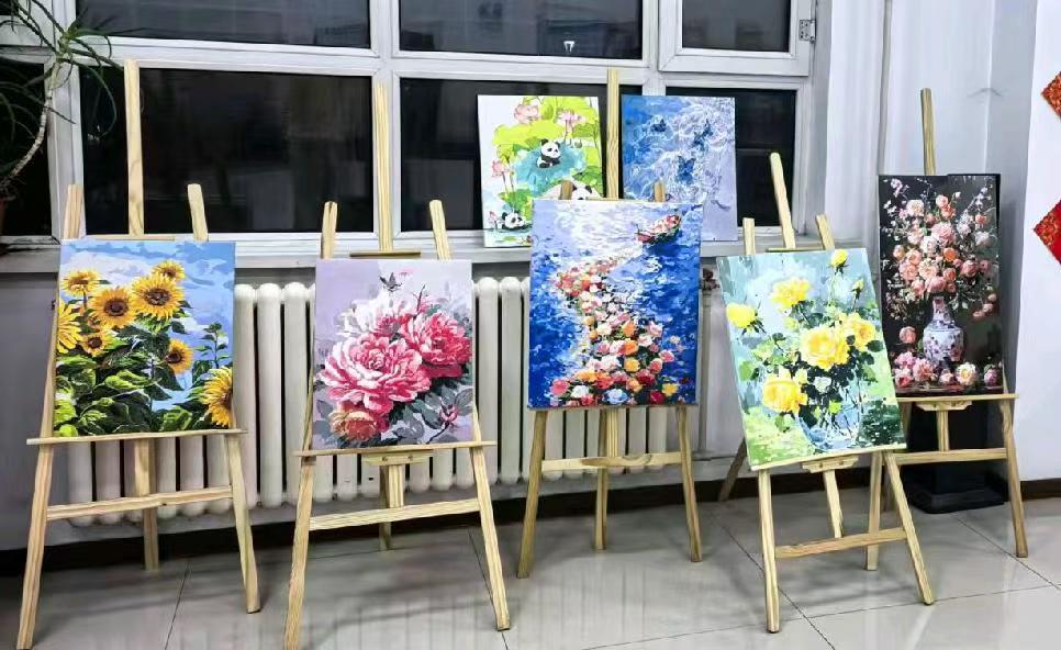 哈市香坊區松樂社區黨群服務中心：花「鄉」四溢 勾勒活力與愛的社區畫卷