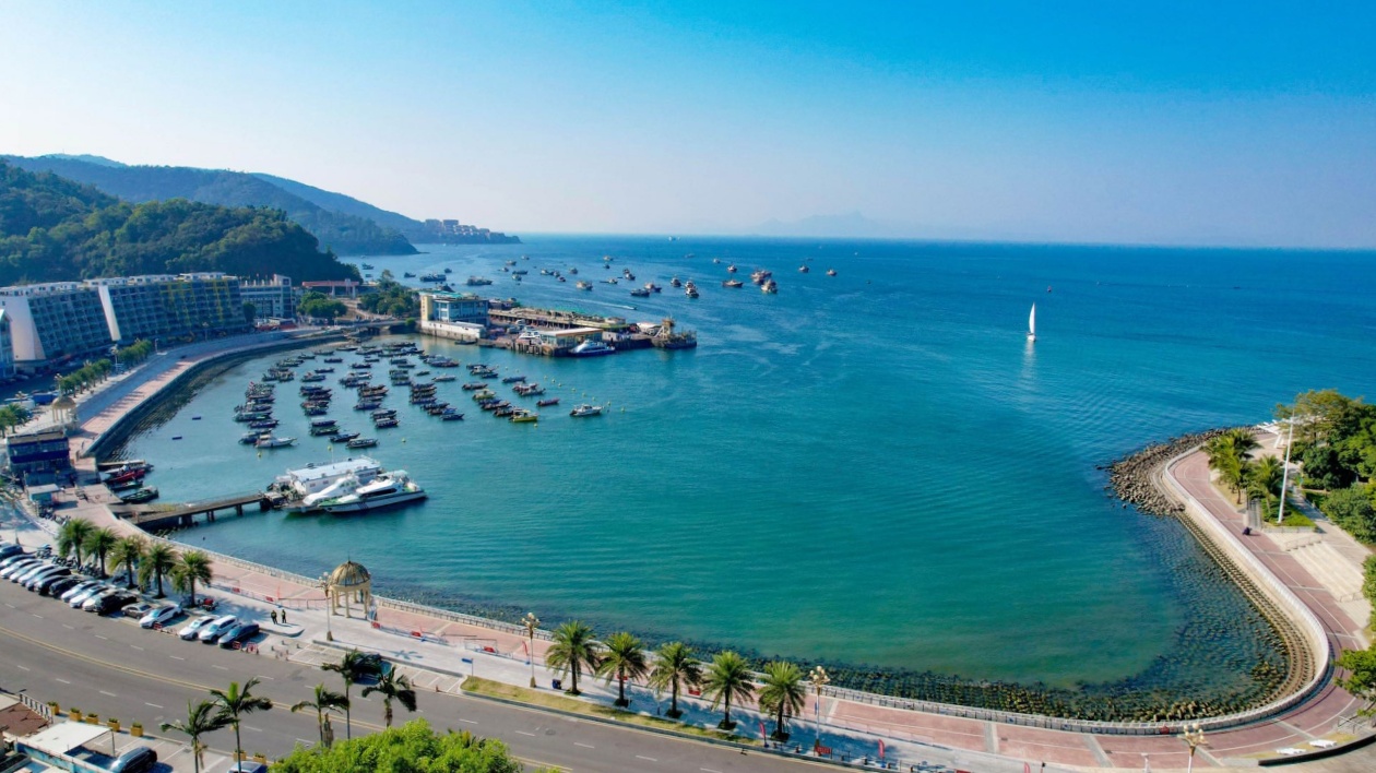 深圳大鵬發布企業服務十大舉措