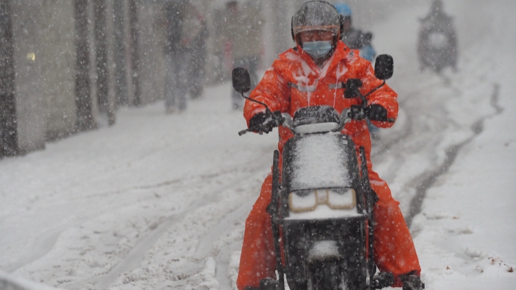 積雪深度超15厘米！濟南發布暴雪紅色預警