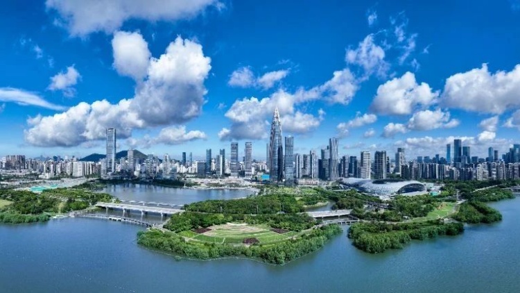 深圳加快推進人工智能終端產業發展行動計劃 目標到2026年產業規模突破8000億元