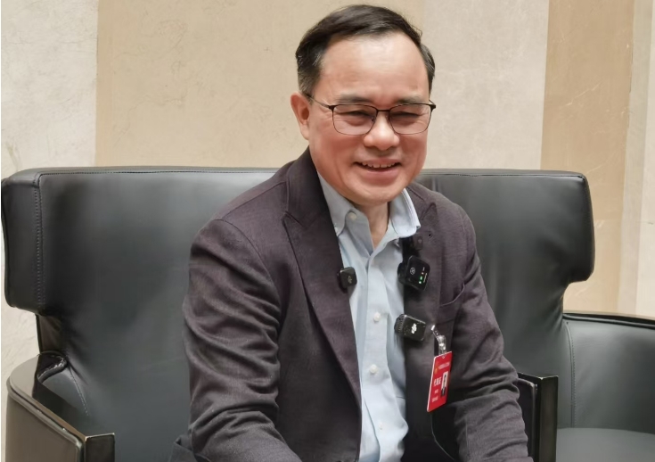 【港商睇兩會】全國人大代表朱華榮：中國汽車「出海」不打破壞性價格戰