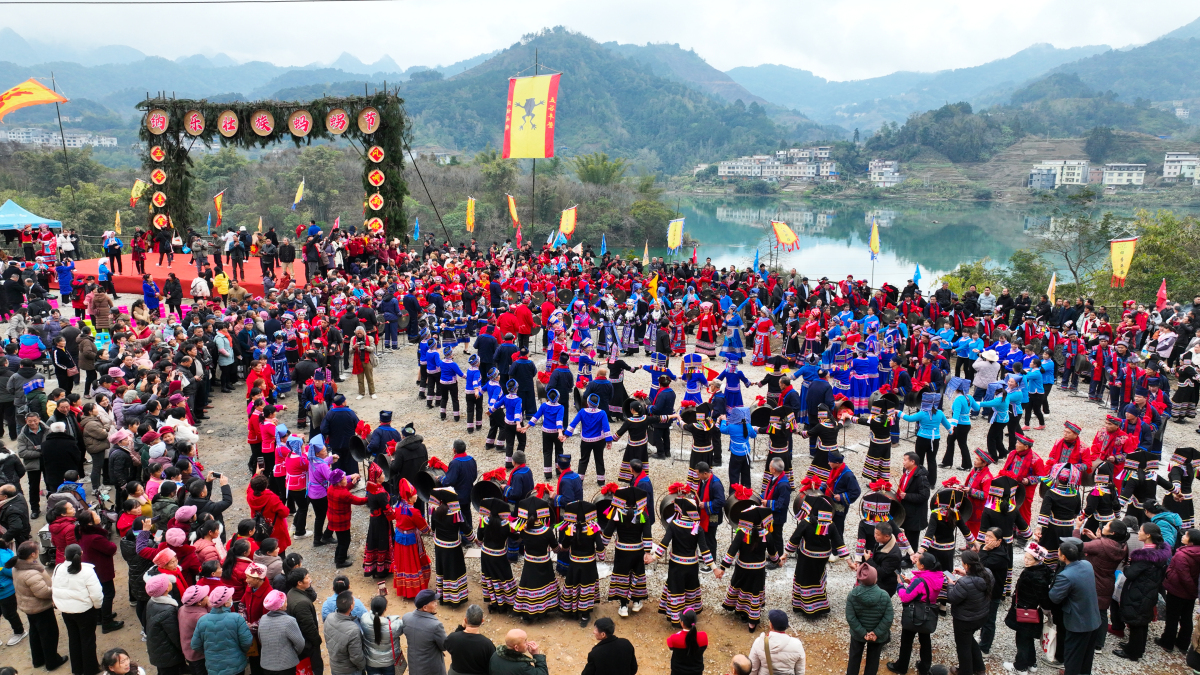 桂東蘭舉行壯族螞拐節助推文旅融合發展