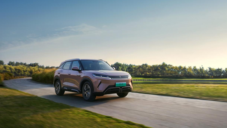 比亞迪傳配股集資407億