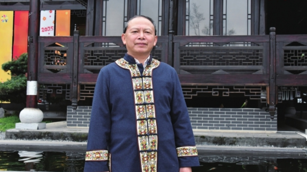 全國人大代表龍獻文：茶旅金鑰匙打開苗嶺振興之門