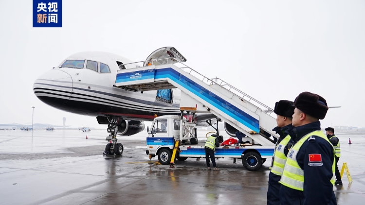 烏魯木齊至伊斯蘭堡首條全貨運航線正式開通