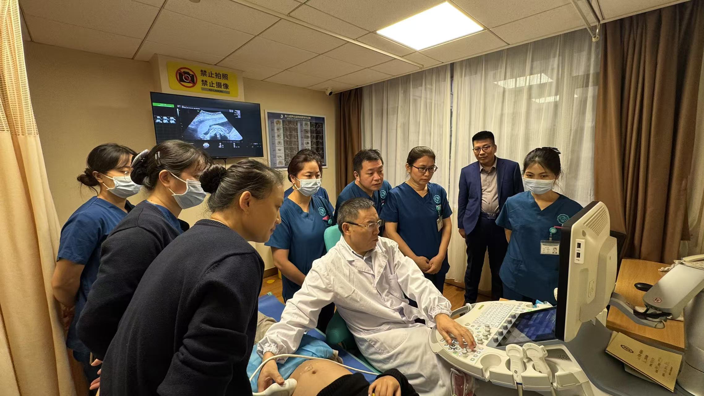 「AI+」助手讓產前超聲醫生工作效率翻倍  還為深圳產科超聲檢查進行質量控制