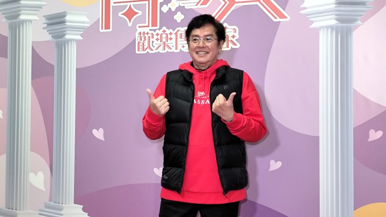 有片｜譚詠麟現身無綫電視城 回應因病暴瘦傳聞