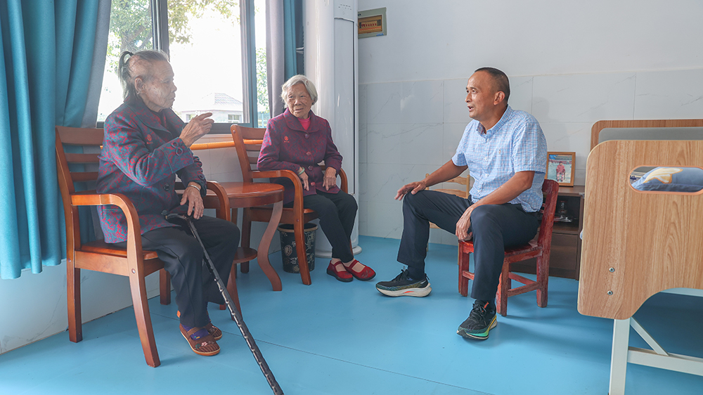 全國兩會｜李世榮：感謝政府工作報告提及擴大普惠型養老等服務