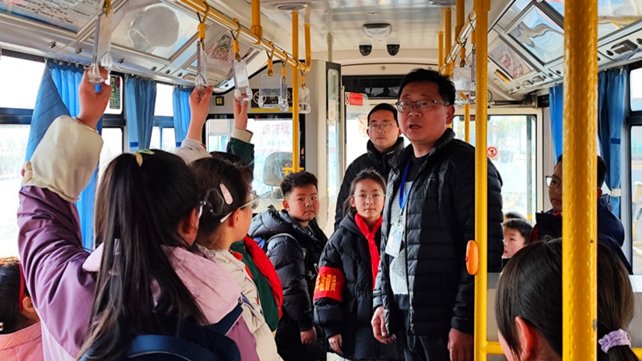 皖黟縣：小監督大作用  追「鋒」行促文明