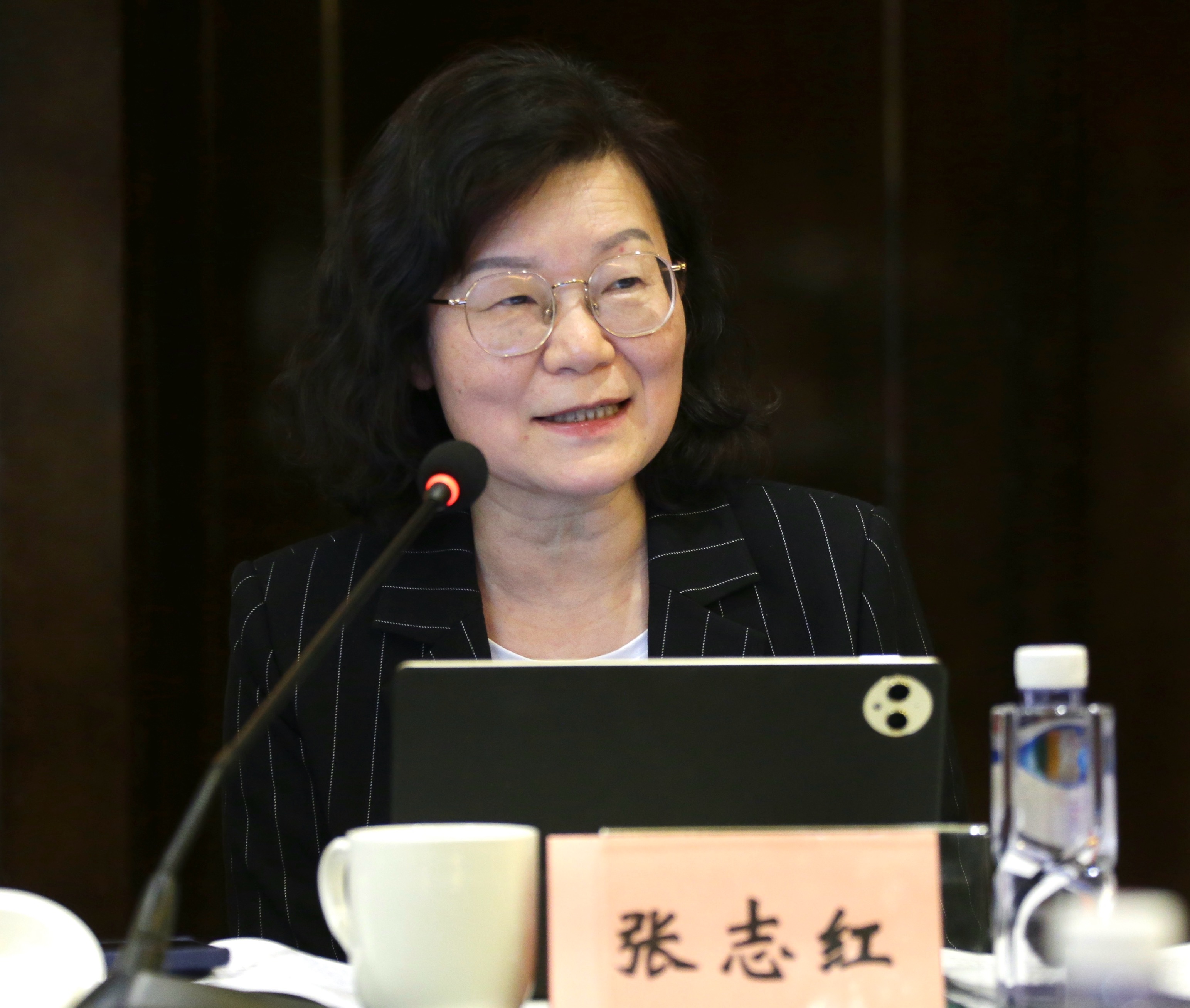 第十四屆全國政協委員 廈門市副市長張志紅：加強金融精準監管 促進貨幣流通順暢