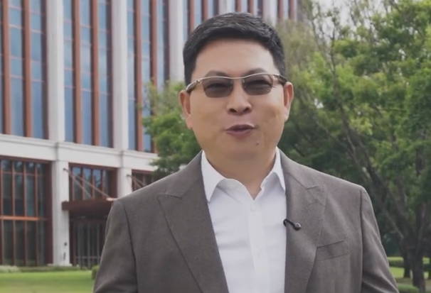 華為下周推首款原生鴻蒙正式版手機 余承東：「硬件、軟件、生態全新突破」