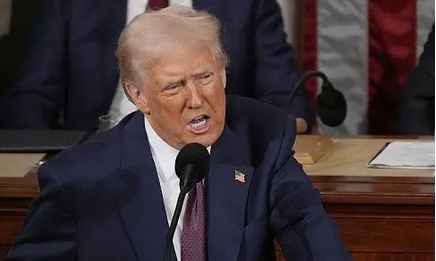 美國對所有進口鋼鐵和鋁徵收25%關稅正式生效