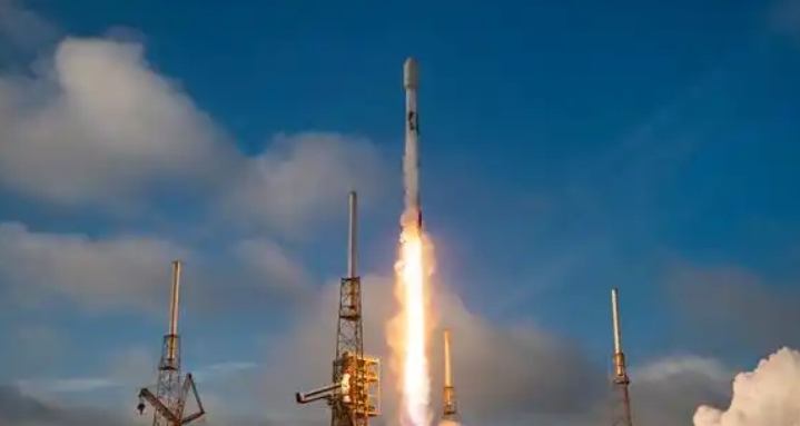 美兩款新太空觀測設備搭乘「獵鷹9」火箭升空