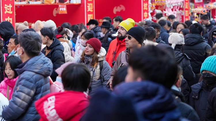 外交部：去年通過單方面免簽政策來華總人次同比增長1200%