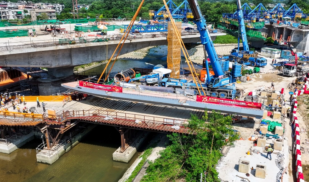 發展局：善用先進科技及建造技術 降低成本及提升效益