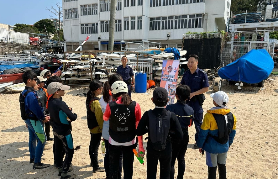 水警「南十字星」專隊走訪赤柱 推廣海上安全知識