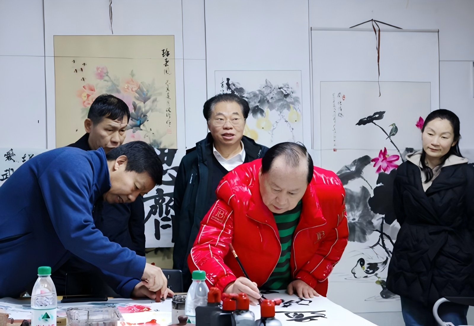 湖南省湖湘家風文化館開展學雷鋒公益行動