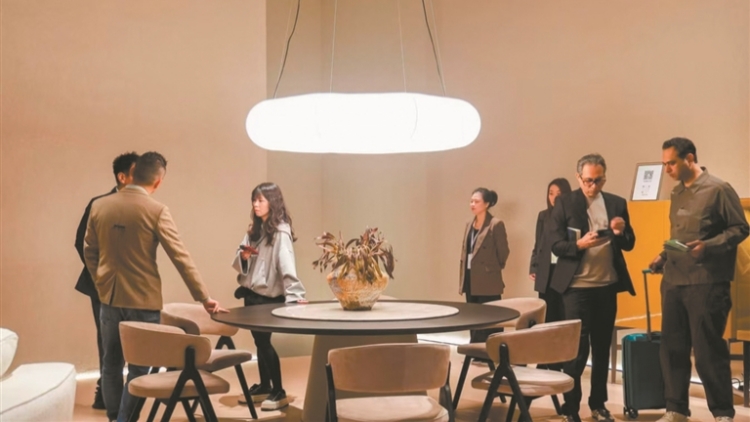 東莞家具蝶變：從代加工到「抱團出海」