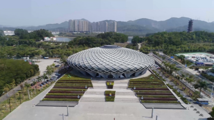 十五運會藝體場館驚艷亮相 深圳坪山「飛碟體育館」煥新待發