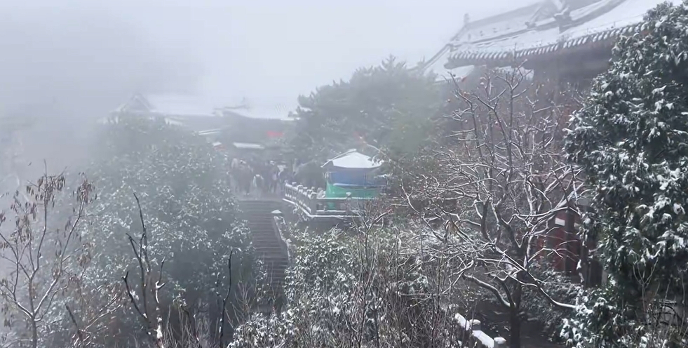 【視聽山東】雪落泰山中天門