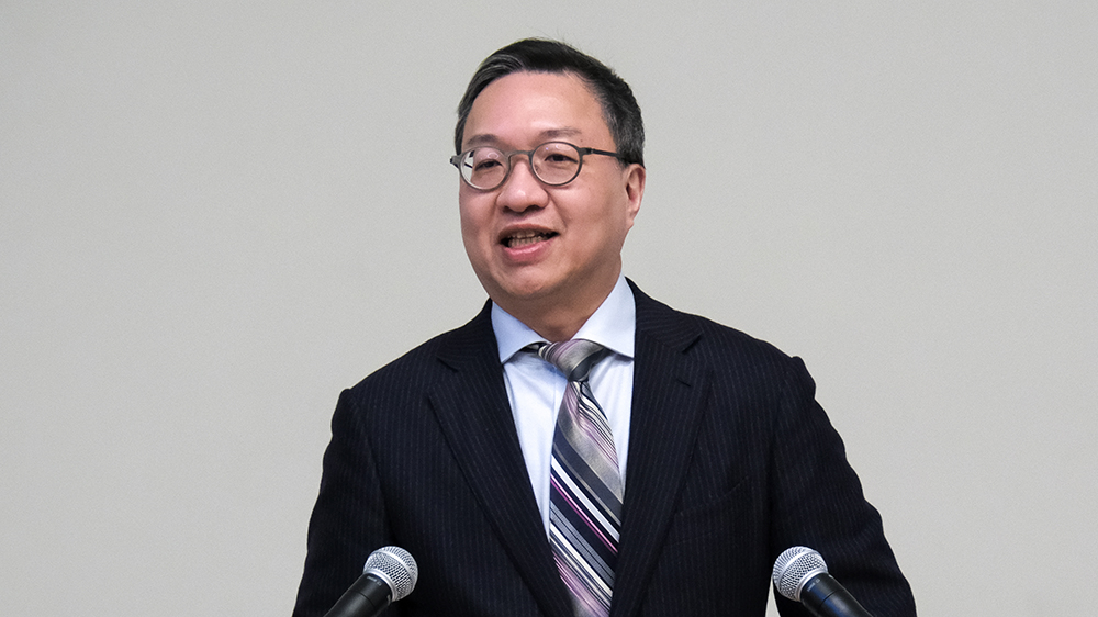 林定國今日上午啟程訪京四日