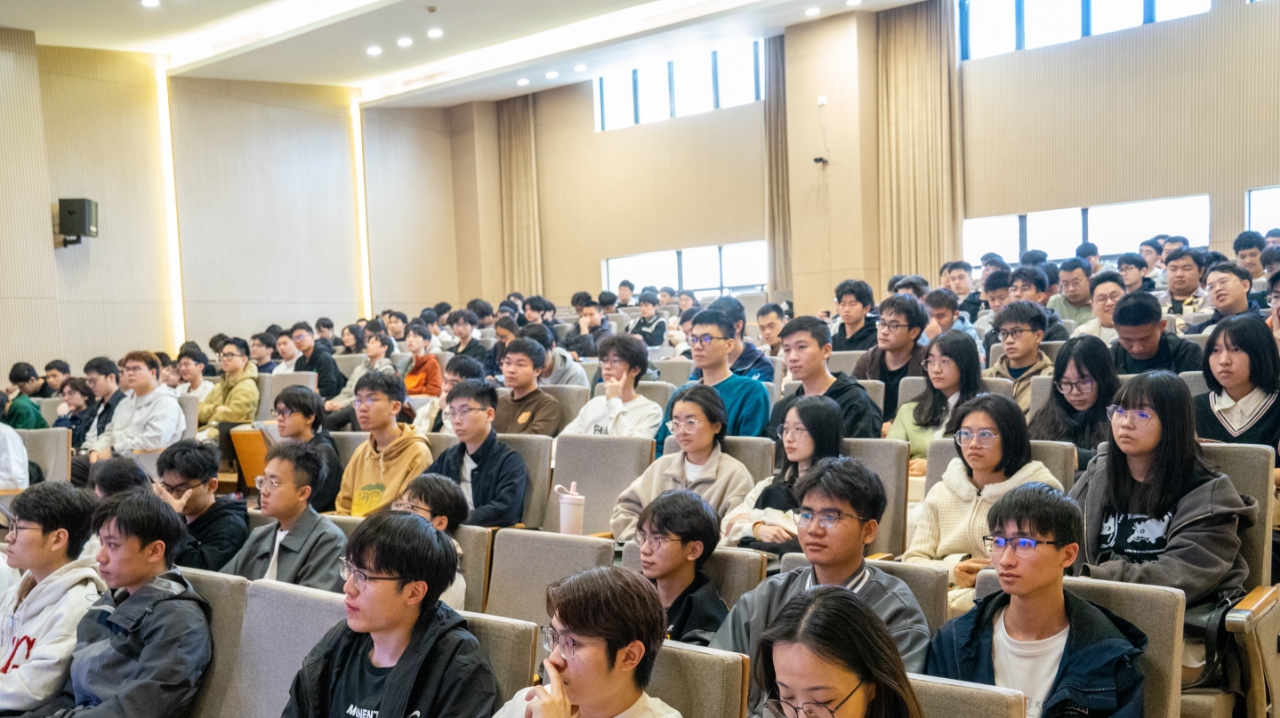 陳湘生院士講「思政第一課」：培養「未來大土木」創新者