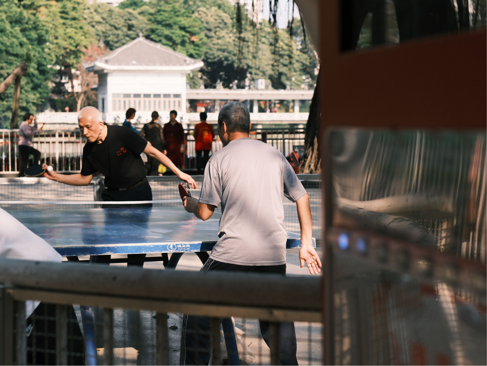 影像中讀懂城市肌理  穗「這是荔灣LIVE」創意攝影展正式啟動