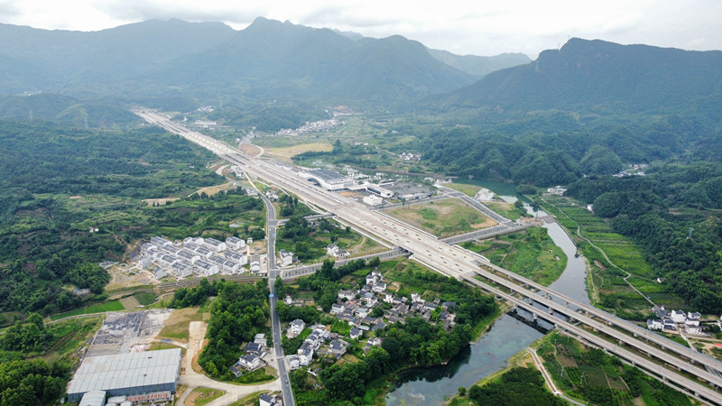 皖‌黟縣西遞鎮：「作退一步想」巧盤「平安結」