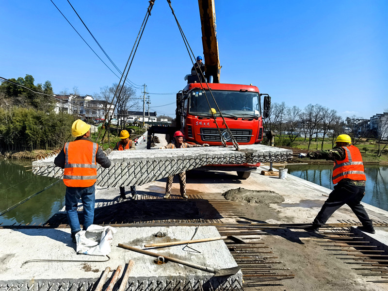 皖休寧公路：精細養護保暢通 用心服務惠民生