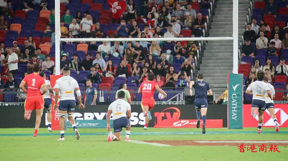 香港七欖首日逾3.3萬人進場 港男女隊銀劍賽旗開得勝