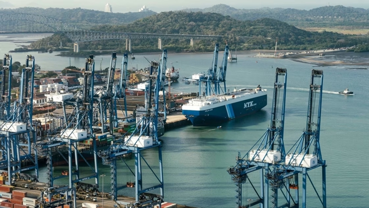 網友：長和港口交易成不了，因為涉嫌違法