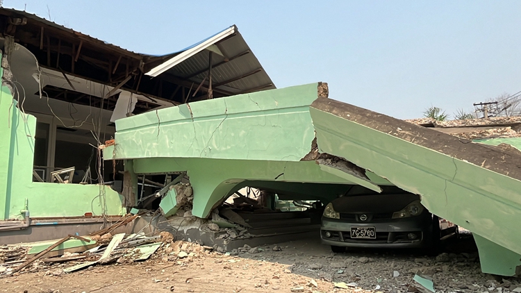 中國救援隊82人赴緬甸震區 全力協助緬方開展搶險救援